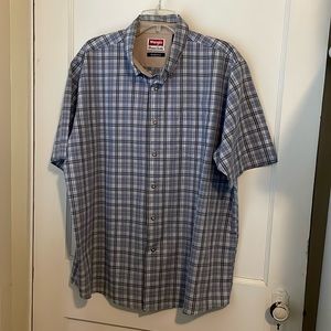 Wrangler Western Shirt Men’s Sz XL Wrinkle Resistant Short Sleeve Blue Plaid